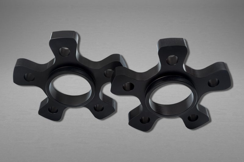 Ferrari Portofino - Zubehör – Distanzscheiben - Set sternförmig, bestehend aus 4 Scheiben (2x 11mm und 2x 17mm, vorne und hinten), Titan Radschrauben, Teilegutachten