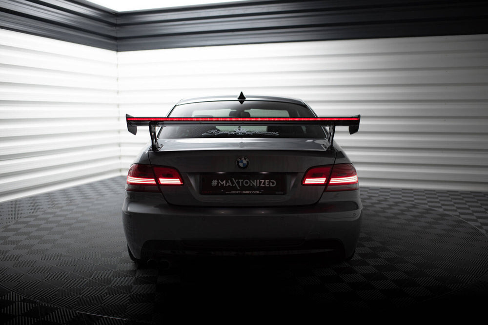 Maxton Carbon Division - Carbon Heckspoiler Heckflügel Standfuß Außen + LED passend für BMW 3er / M3 Coupe E92