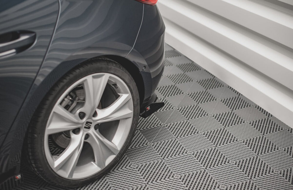 Maxton Parts - Diffusor Flaps passend für Seat Leon FR Hatchback Mk4 schwarz Hochglanz (SELE4FRCNC-RSF1-G)