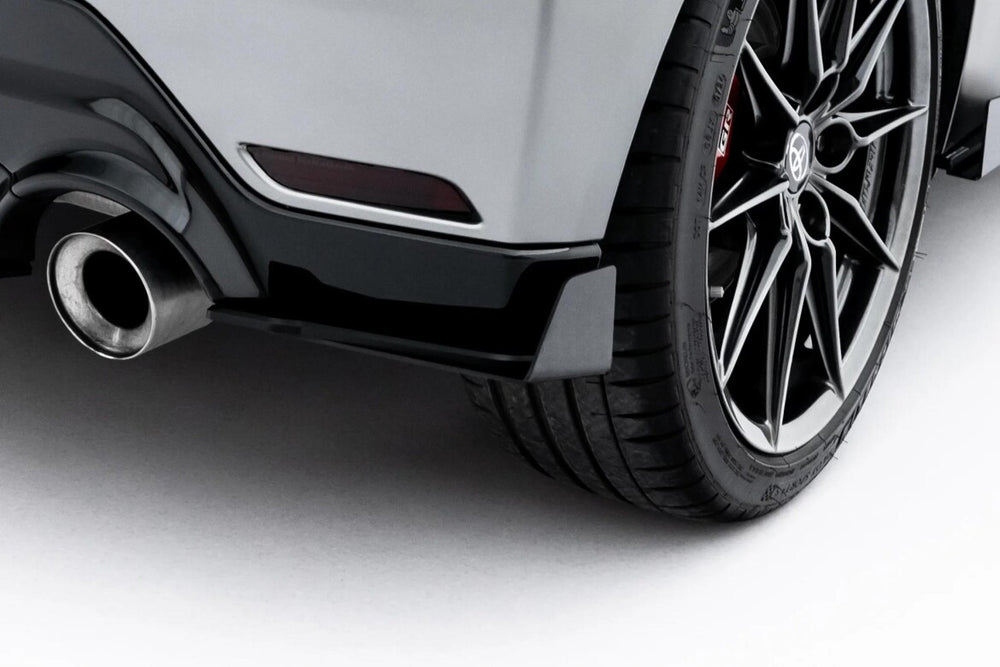 Maxton Parts - Diffusor Flaps passend für Toyota GR Yaris Mk4 Facelift schwarz Hochglanz (TOYA4FGR4CNC-RSF1-G)