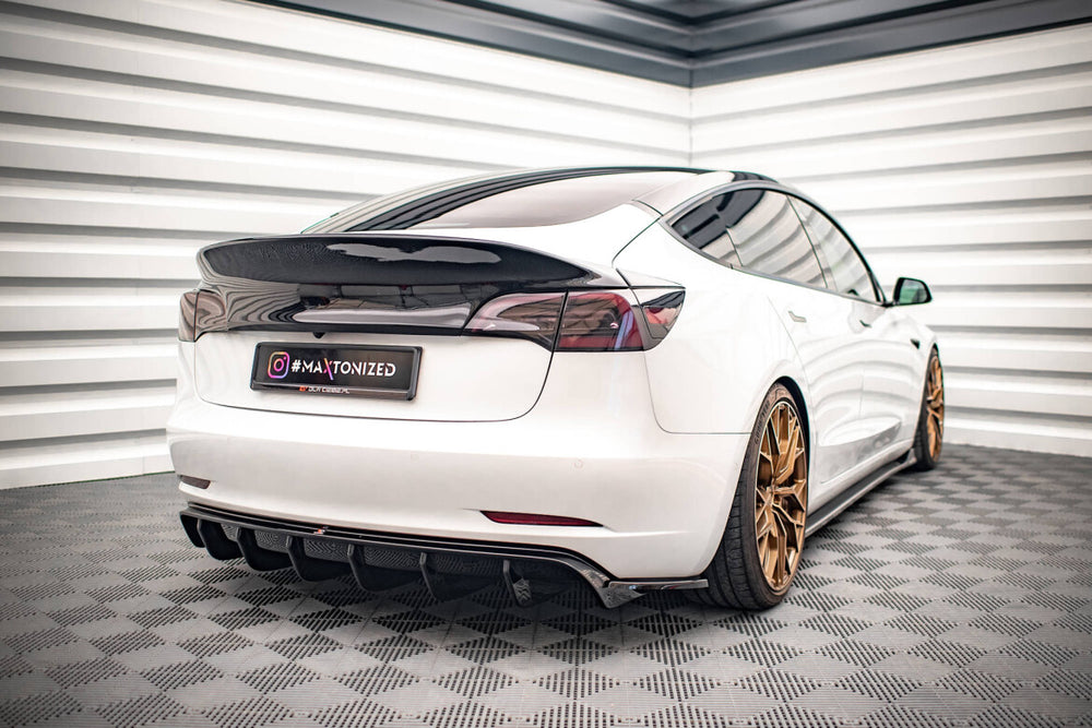 Maxton Parts - Diffusor Flaps V.2 passend für Tesla Model 3 schwarz Hochglanz