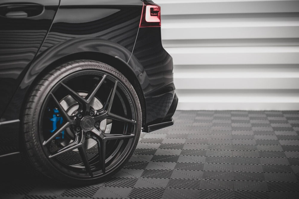 Maxton Parts - Diffusor Flaps V.2 passend für VW Golf R Hatchback Mk8 FL schwarz Hochglanz