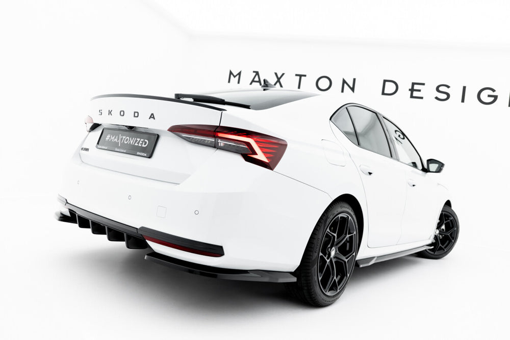 Maxton Parts - Heckansatz Diffusor passend für Skoda Octavia Sportline Liftback / Combi Mk4 FL schwarz Hochglanz