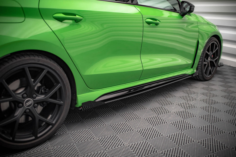 Maxton Parts - Seitenschweller Ansatz (Paar) + Flaps passend für Audi RS3 Limousine 8Y schwarz Hochglanz