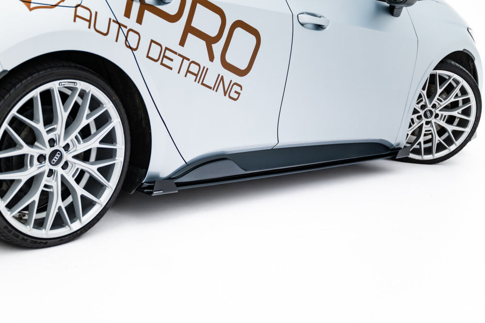 Maxton Parts - Seitenschweller Ansatz (Paar) + Flaps passend für CUPRA Born Mk1 schwarz Hochglanz