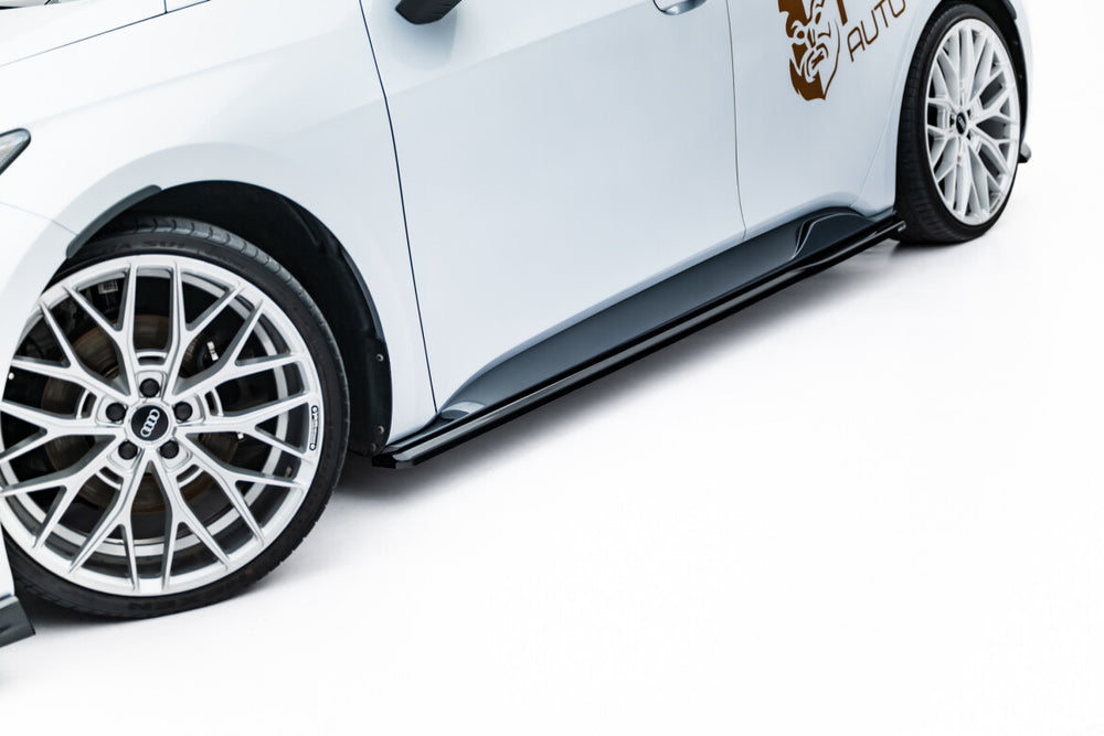 Maxton Parts - Seitenschweller Ansatz (Paar) passend für CUPRA Born Mk1 schwarz Hochglanz