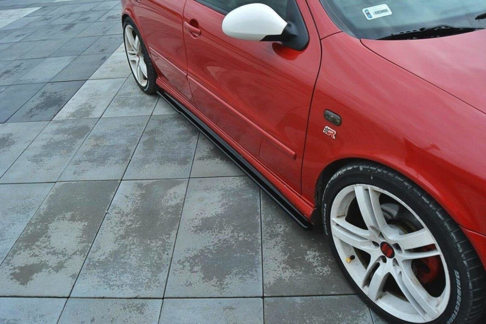 Maxton Parts - Seitenschweller Ansatz (Paar) passend für Seat Leon Mk1 CUPRA schwarz Hochglanz