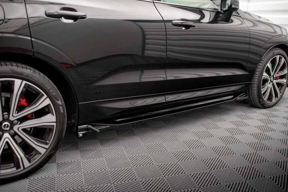 Maxton Parts - Seitenschweller Ansatz (Paar) passend für Volvo XC60 R-Design Mk2 FL schwarz Hochglanz