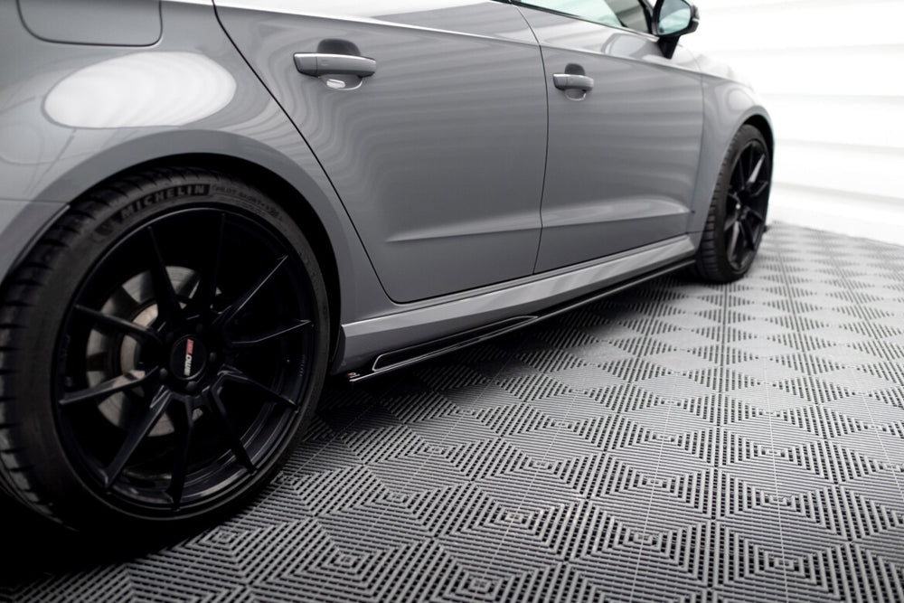 Maxton Parts - Seitenschweller Ansatz (Paar) V.2 passend für Audi RS3 8V Sportback FL schwarz Hochglanz
