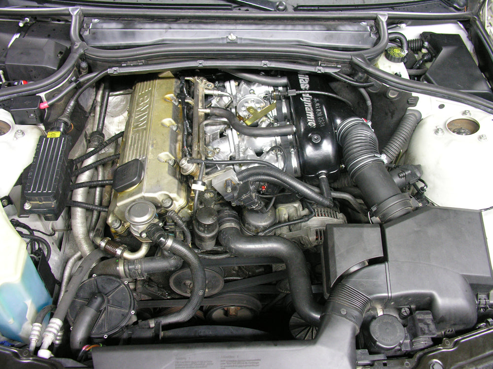 Einzeldrosselklappen- Einspritzung  BMW  1,8 8V 85kW     M43B18 (10.010.036)