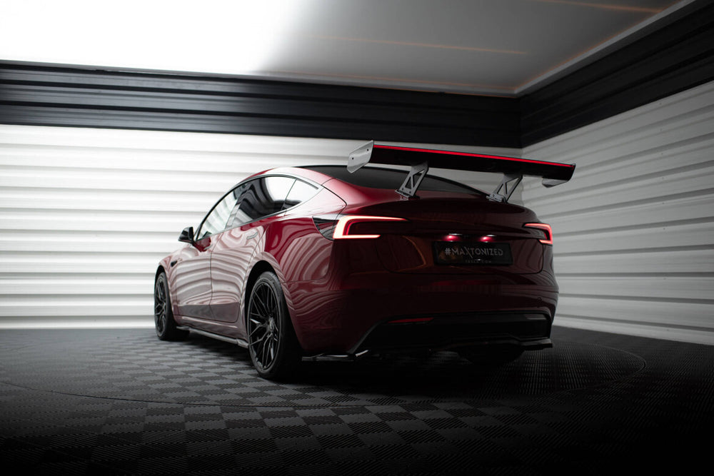 Maxton Carbon Division - Carbon Heckspoiler Heckflügel + LED passend für Tesla Model 3 (CF-TE-MODEL3-1-245-P+LED)