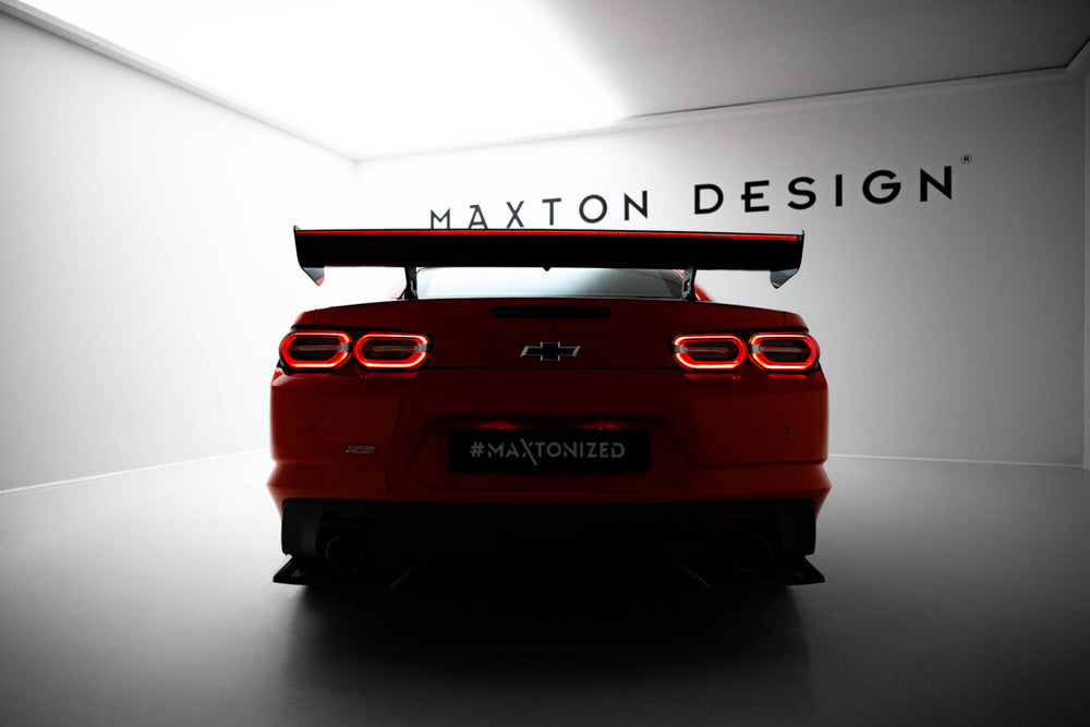 Maxton Carbon Division - Carbon Heckspoiler Heckflügel Standfuß Innen + LED passend für Chevrolet Camaro SS Mk6 FL
