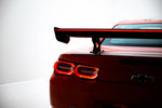 Maxton Carbon Division - Carbon Heckspoiler Heckflügel Standfuß Innen + LED passend für Chevrolet Camaro SS Mk6 FL