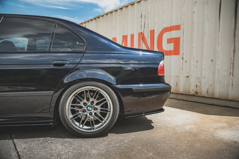 Maxton Parts - Diffusor Flaps passend für BMW M5 / 5 M-Paket E39 schwarz Hochglanz