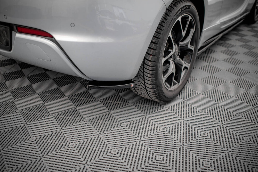 Maxton Parts - Diffusor Flaps V.1 passend für Opel Astra GTC OPC-Line J schwarz Hochglanz