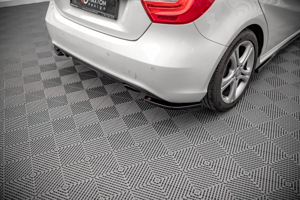 Maxton Parts - Diffusor Flaps V.2 passend für Mercedes A W176 schwarz Hochglanz