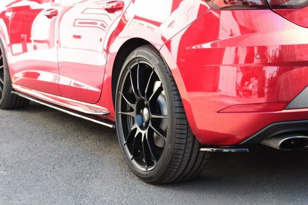Maxton Parts - Diffusor Flaps V.2 passend für Seat Leon CUPRA Mk3 FL Hatchback schwarz Hochglanz