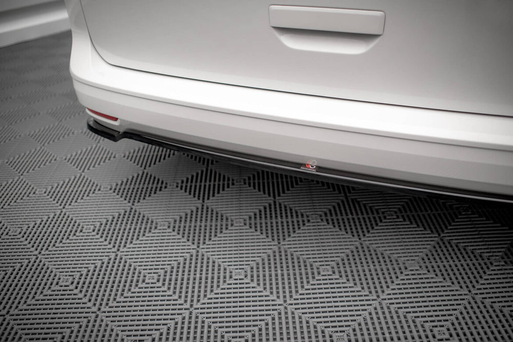 Maxton Parts - Diffusor Heckansatz passend für VW Caddy Mk5 / Ford Transit Connect Mk3 schwarz Hochglanz