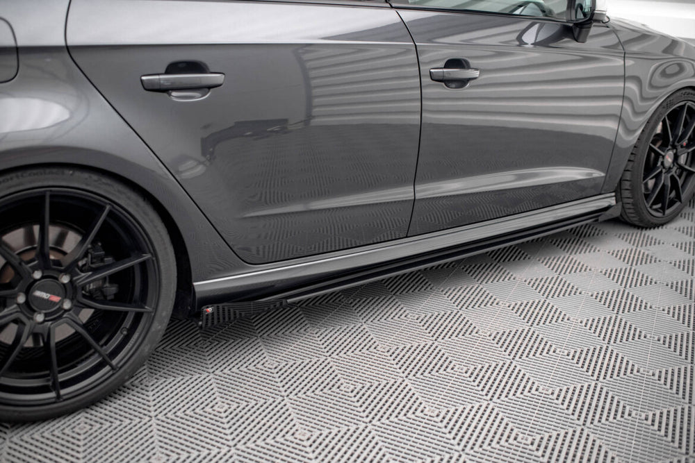 Maxton Parts - Seitenschweller Ansatz (Paar) + Flaps passend für Audi S3 / A3 S-Line Sportback 8V FL schwarz Hochglanz