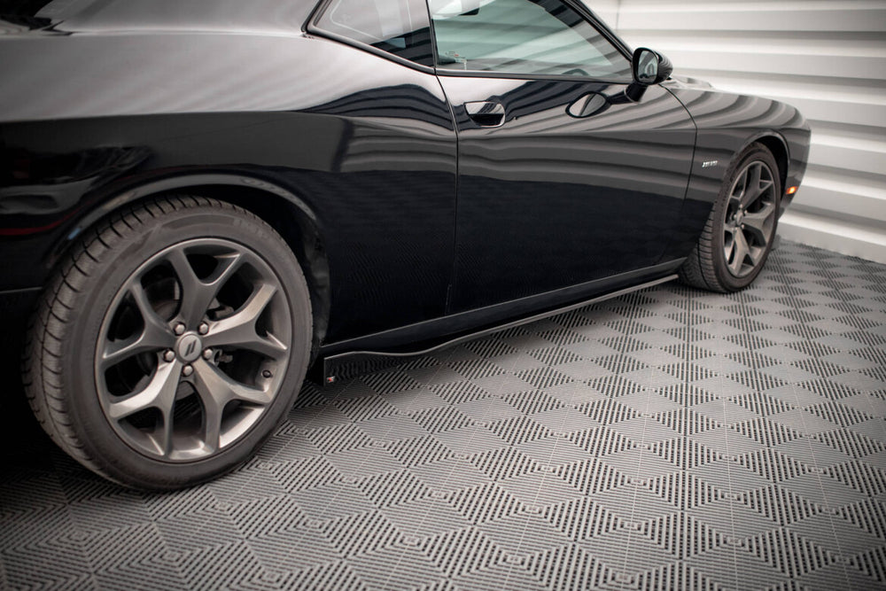 Maxton Parts - Seitenschweller Ansatz (Paar) passend für Dodge Challenger GT Mk3 FL schwarz Hochglanz