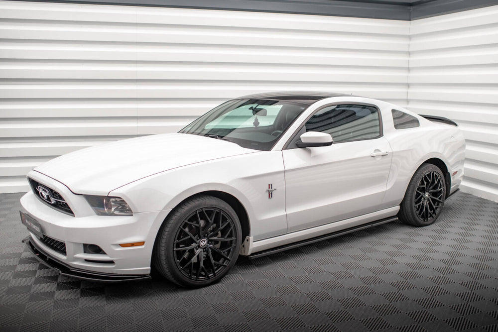 Maxton Parts - Seitenschweller Ansatz (Paar) passend für Ford Mustang Mk5 FL schwarz Hochglanz