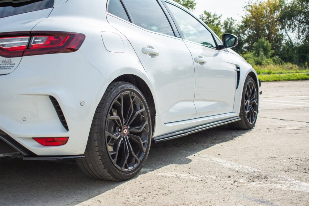 Maxton Parts - Seitenschweller Ansatz (Paar) passend für Renault Megane IV RS Carbon Look