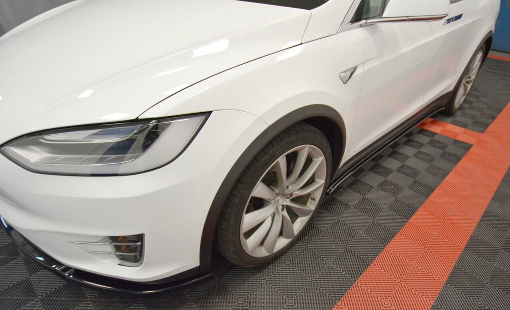 Maxton Parts - Seitenschweller Ansatz (Paar) V.1 passend für Tesla Model X Mk1 schwarz Hochglanz