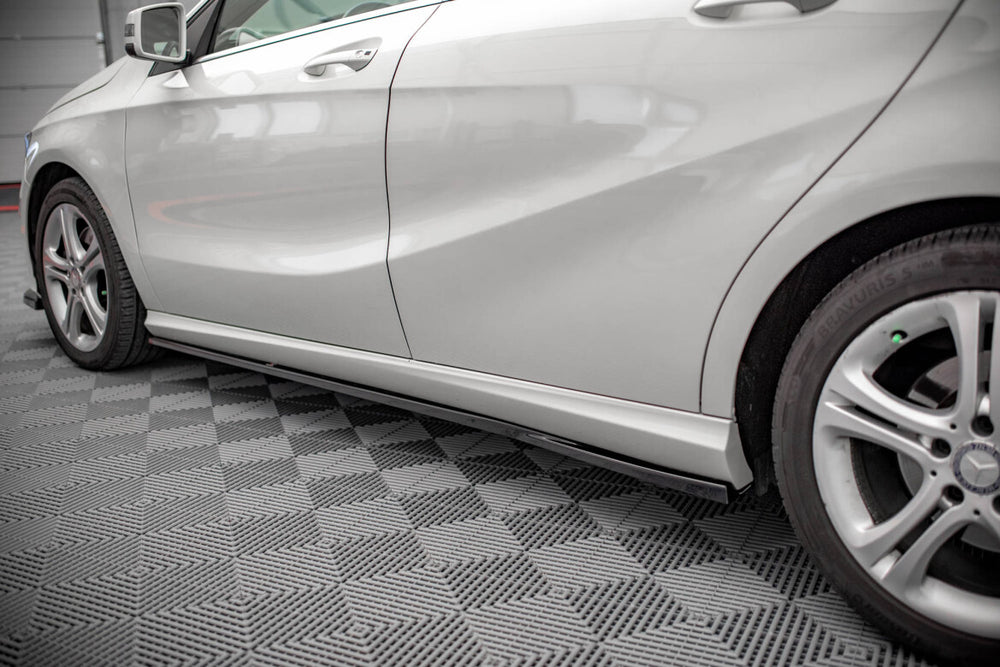 Maxton Parts - Seitenschweller Ansatz (Paar) V.2 passend für Mercedes A W176 schwarz Hochglanz