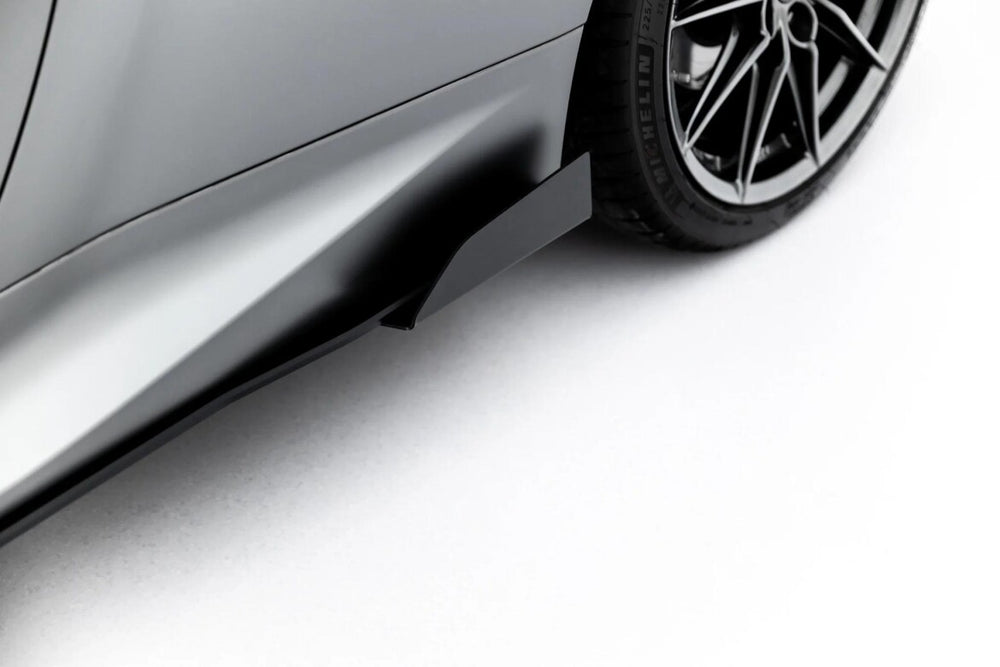 Maxton Parts - Seitenschweller Flaps passend für Toyota GR Yaris Mk4 Facelift schwarz Hochglanz